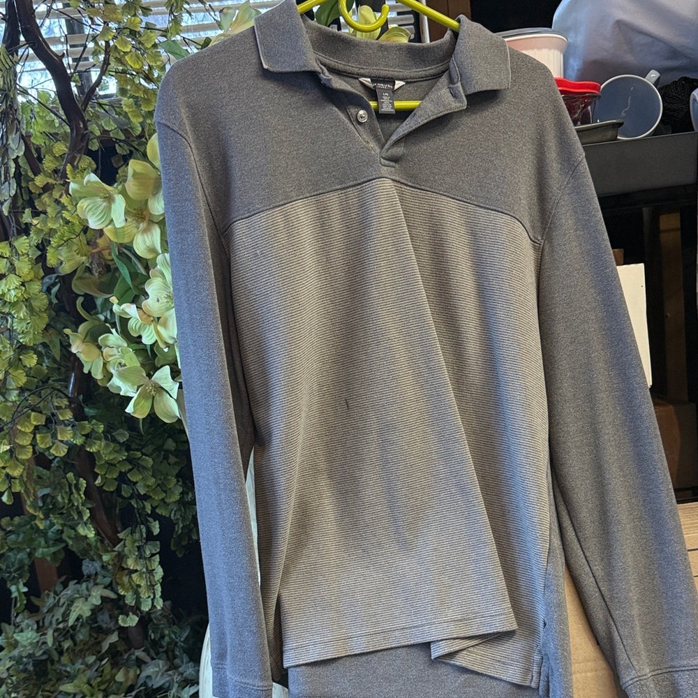 Van Heusen Gray V-Neck Sweater